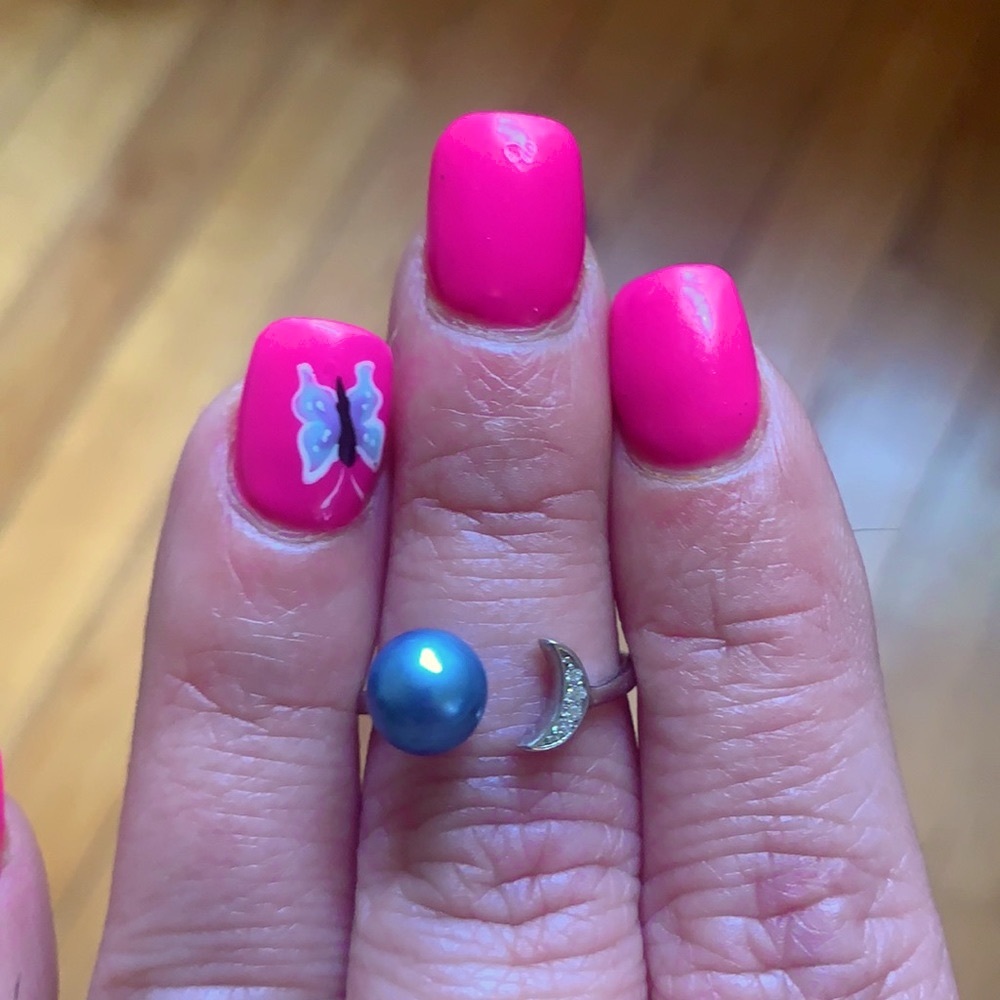 💜 Authentic Pearl Lunar Ring